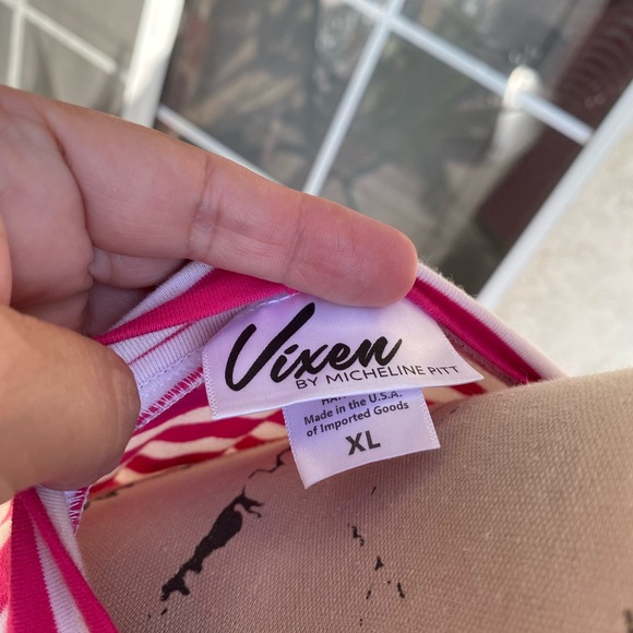 Barbie Striped Pink and White Women's Top Xl - Picture 2 of 2